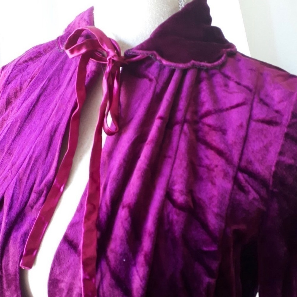VINTAGE 1970s Lady Diana Bards Fashions Fuchsia Velvet Cardigan fits like XS-S - Picture 4 of 7